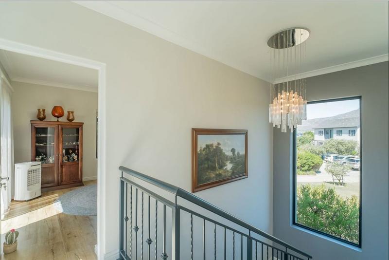 4 Bedroom Property for Sale in Lake Michelle Western Cape